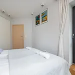 Baltiq Plaza Deluxe - Billberry Apartments